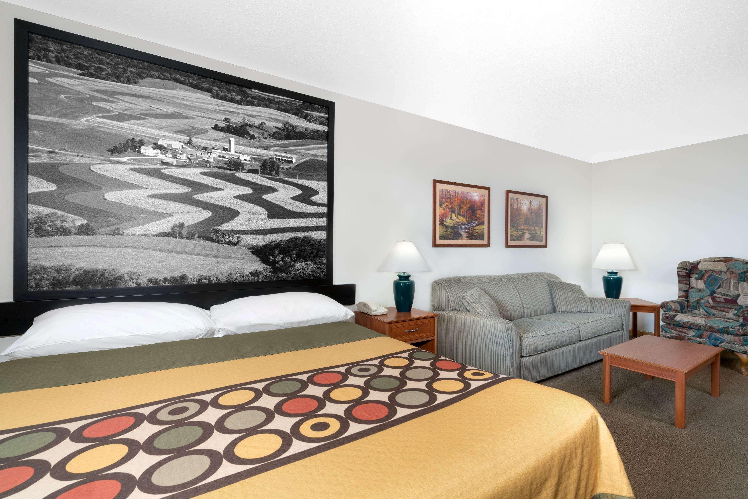Super 8 By Wyndham Sparta Εξωτερικό φωτογραφία